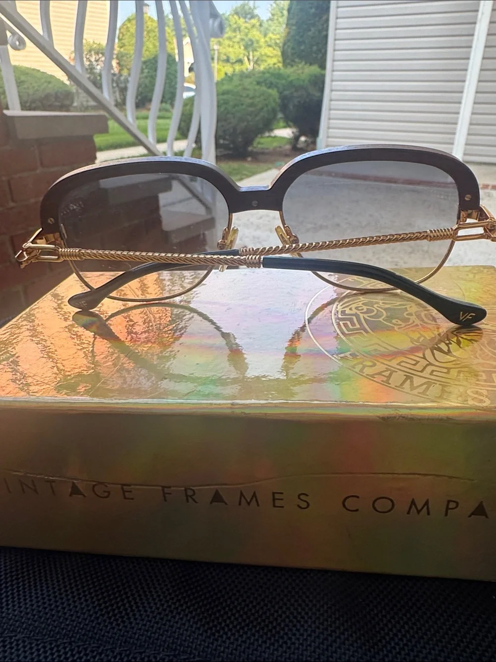Unisex Brown Gradient Oversized Sunglasses